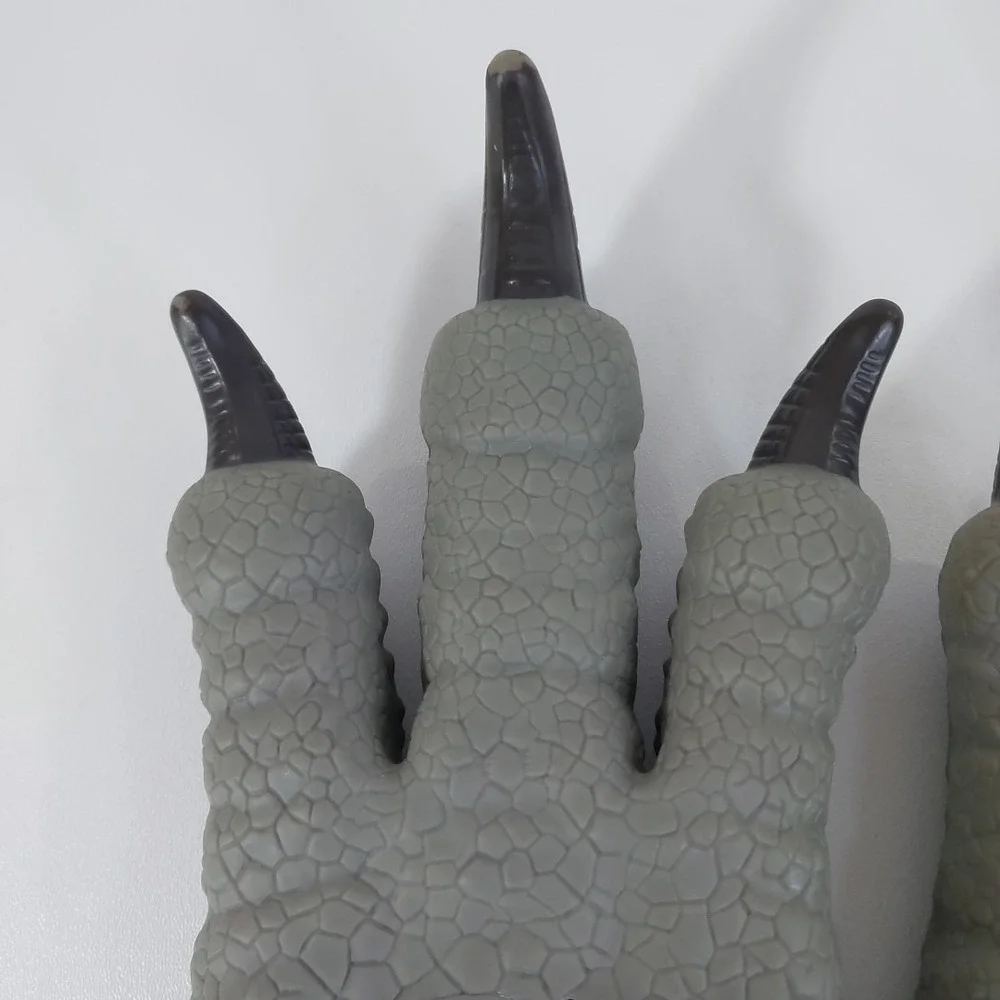 Jurassic World‎ Velociraptor Blue Raptor Dinosaur Claws Park Costume Gloves 2017